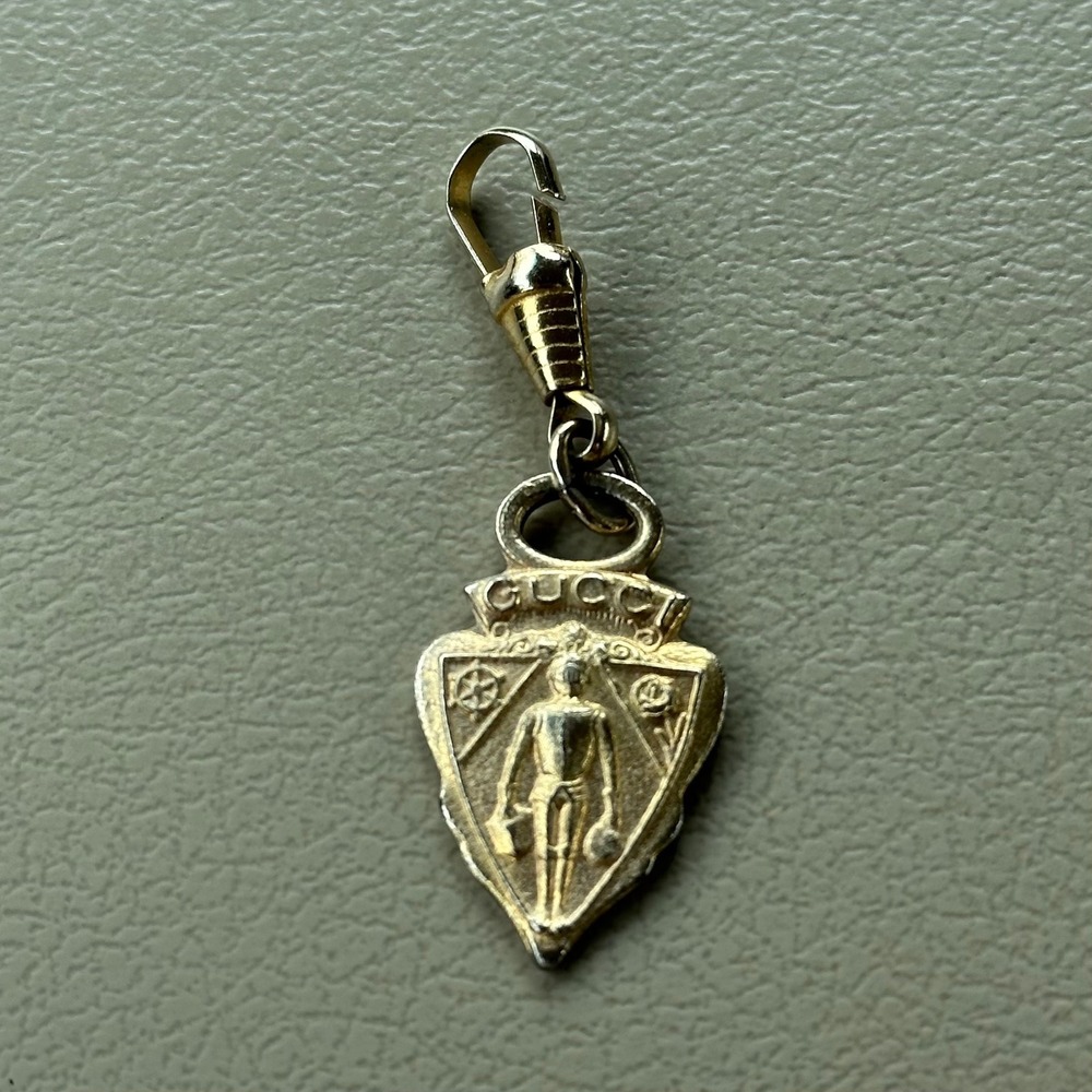 Vintage Gucci Crest Charm Gold Tone Knight Logo Shield Zipper Pull Pendant